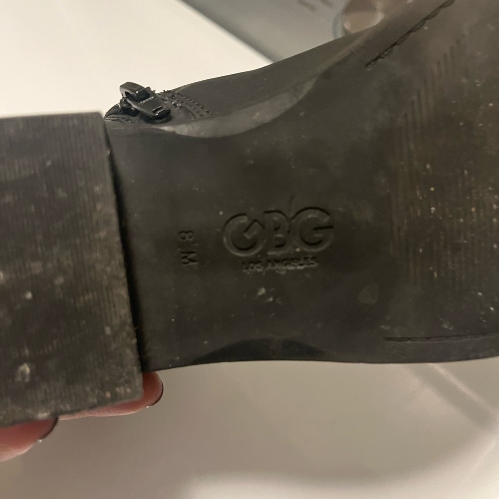Black size 8 1/2 boots - Picture 8 of 8